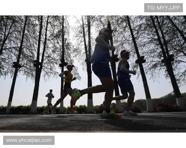 深圳飞盘队在马拉松大满贯中的速度表现分析与点评