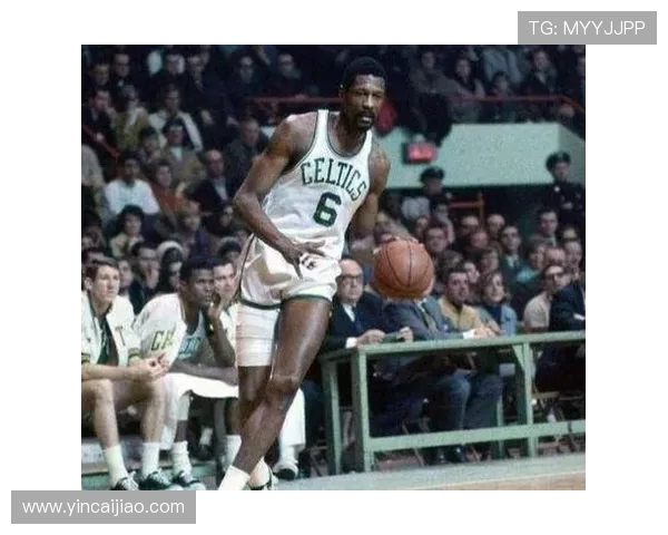 比尔·拉塞尔的传奇篮球生涯与NBA历史地位解析