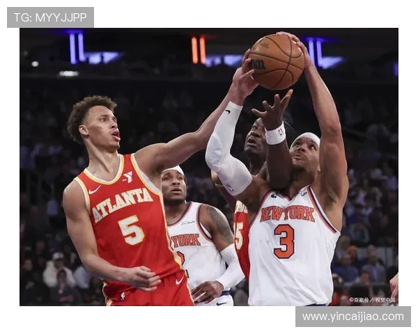 2013年尼克斯与老鹰精彩对决回顾球迷热情高涨的激烈比赛瞬间